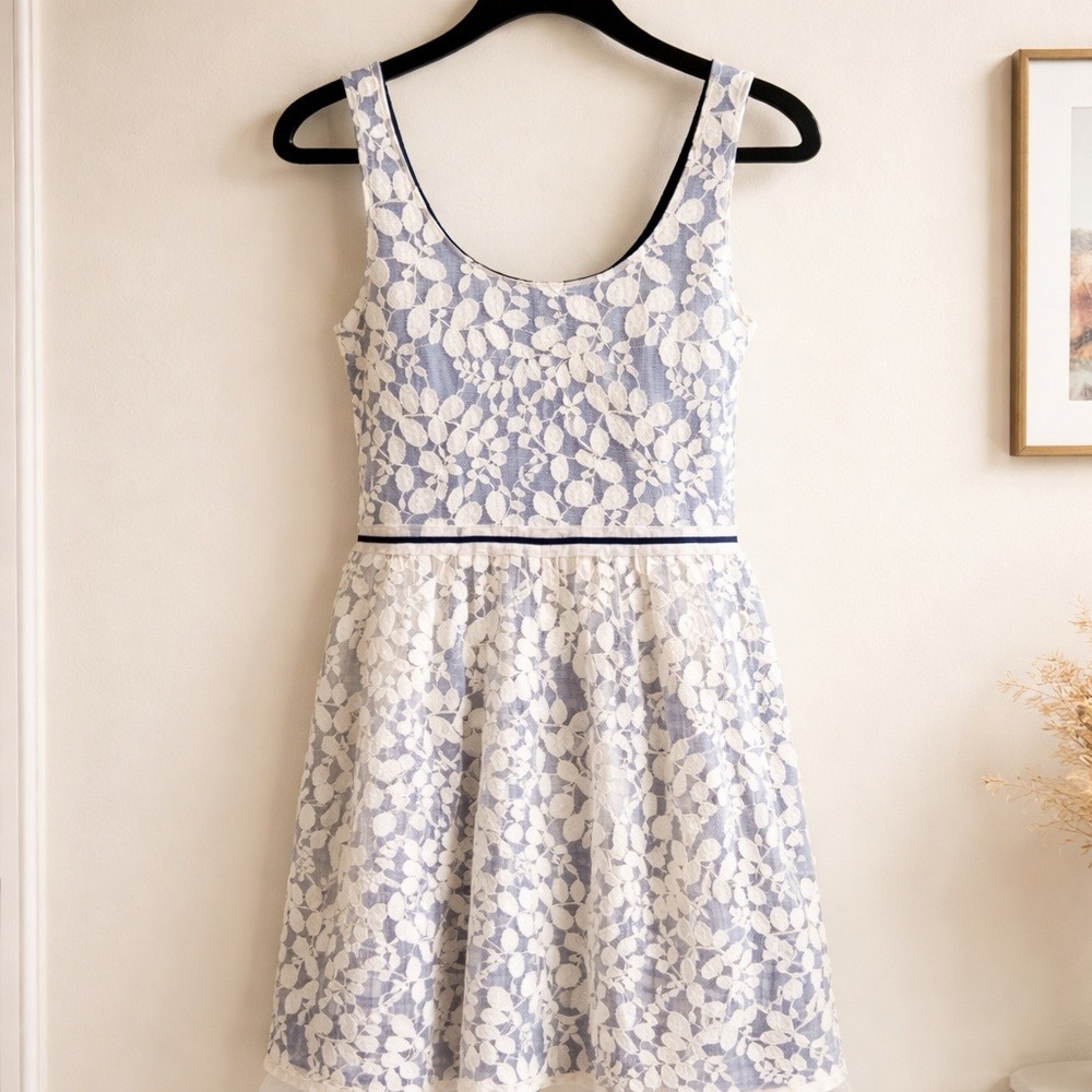 Anthropologie L Sparrow Weston Blue White Floral Lace Fit‎ Flare Dress Fairy - Picture 3 of 16